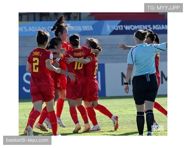 中国队力克群雄勇夺东亚杯冠军