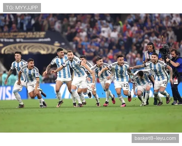 南美技术流派闪耀赛场，灵巧与创造力重塑足球新格局