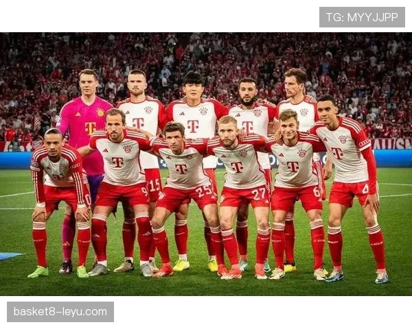 德甲球队阵容创新趋势显现,战术体系持续优化 德甲球队阵容创新趋势显现,战术体系持续优化