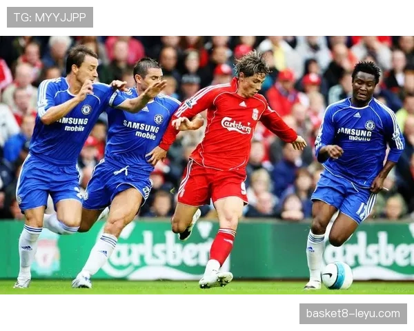 斯图加特逼抢体系本赛季表现稳健,高压策略成效显著 斯图加特逼抢体系本赛季表现稳健,高压策略成效显著