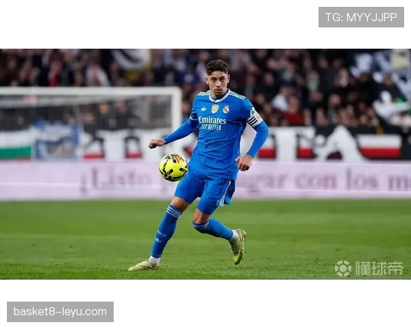 巴尔韦德国际地位解析：乌拉圭中场核心的生涯阶段与战术角色