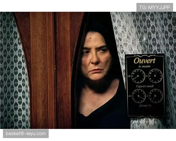 托尼娅那架势，光鲜背后到底藏了多少火爆家庭剧？